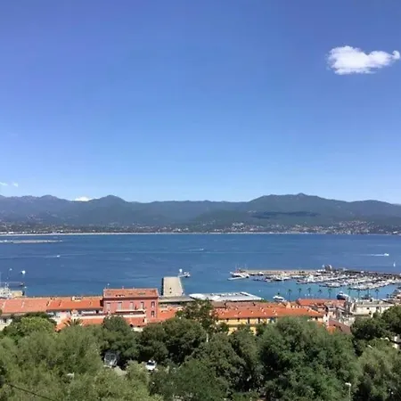 Appartement 2 Centre D Avec Magnifique Vue Ajaccio (Corsica)