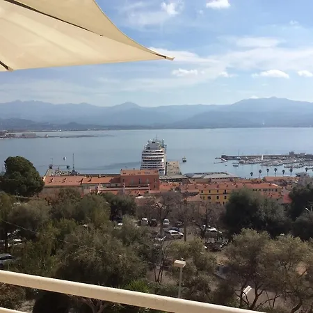 Appartement 2 Centre D Avec Magnifique Vue Ajaccio (Corsica)