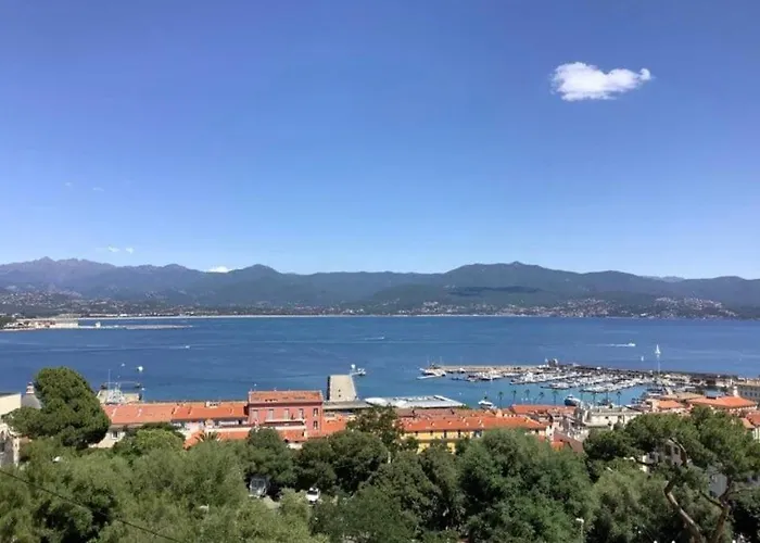 Apartment 2 Centre D Avec Magnifique Vue Ajaccio (Corsica)